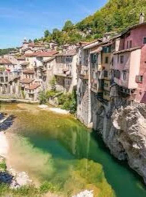 Confortable Au Pied Du Vercors Pont-en-Royans Esterno foto